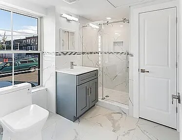 Building Photo - 4701 Chestnut St