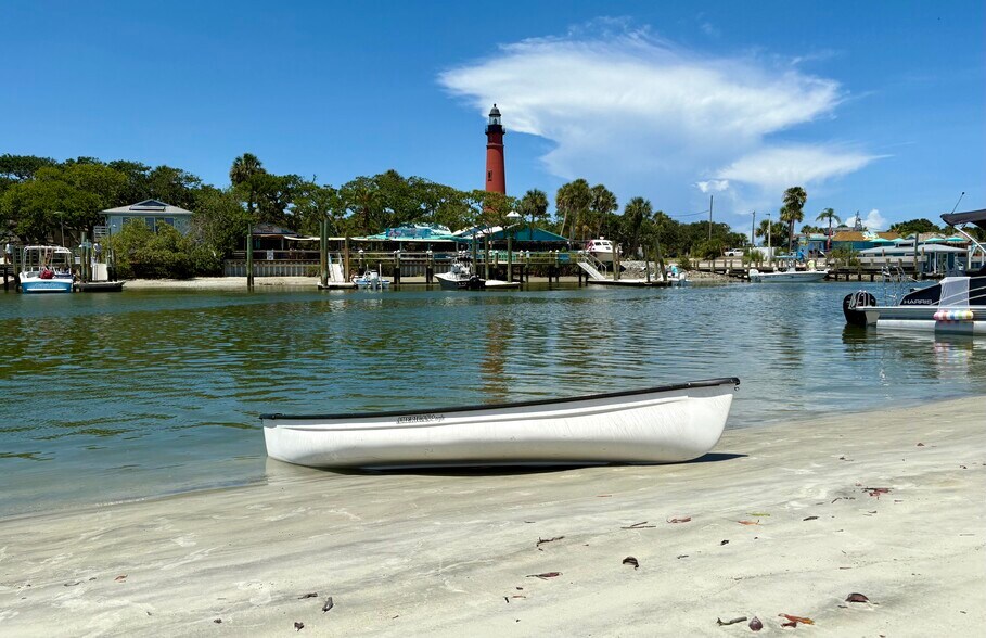 Building Photo - 1620 Delphi Way