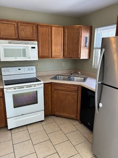 Building Photo - 403 Frank St