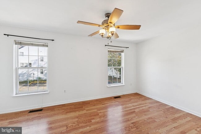 Building Photo - 13965 Sawteeth Way