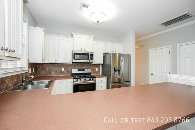 Building Photo - 3004 Treadwell St