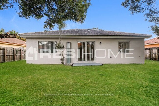 Building Photo - 13423 SW 256th St