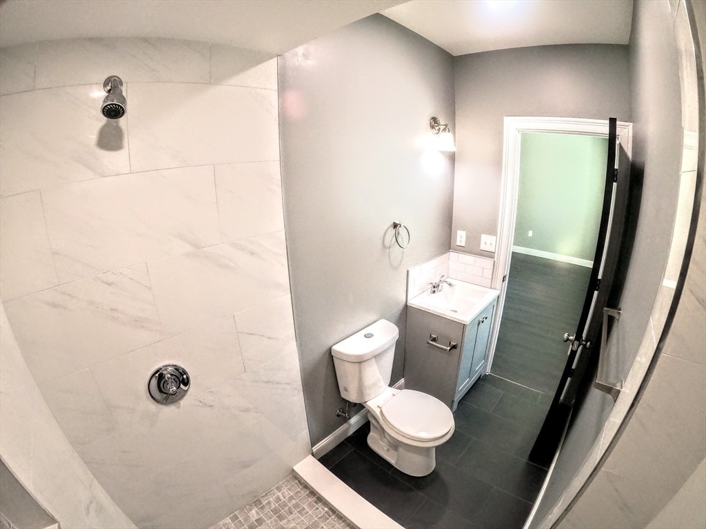 Building Photo - 2 Sunnyside St