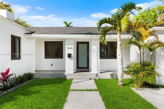 Primary Photo - 8246 NE 2nd Ct