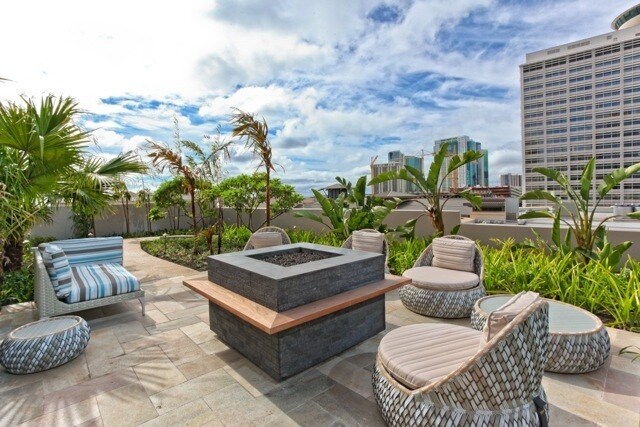 Building Photo - 1555 Kapiolani Blvd