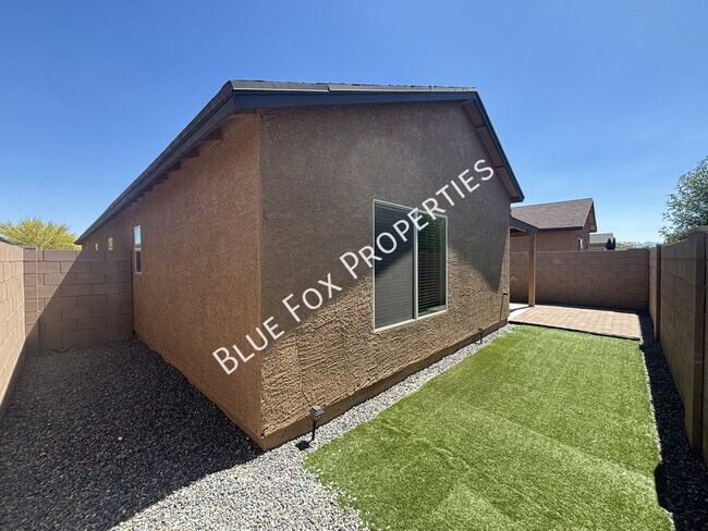 Building Photo - 98 E Mnr Vw Rd
