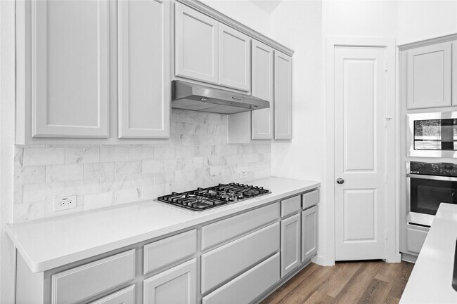 Building Photo - 17127 Crimson Crest Dr