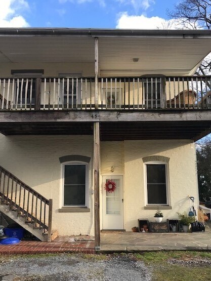 Rear - 457 N Potomac St