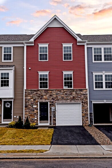 Building Photo - 11 Cecily Way