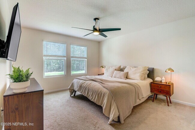 Building Photo - 135 Coastline Wy