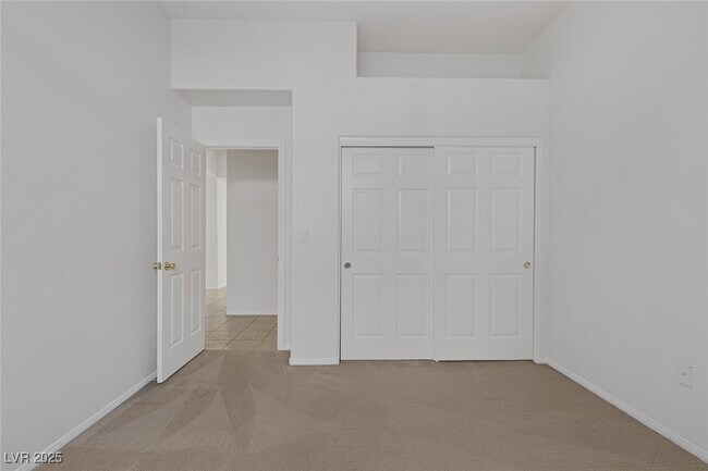 Building Photo - 10132 Crest Brook Pl