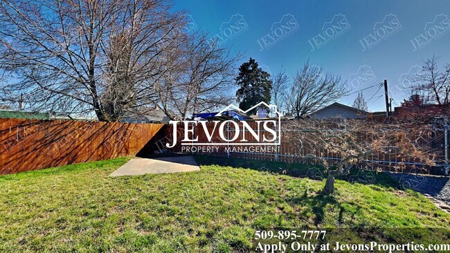 Building Photo - Coming soon! Available dates are subject to change without notice; please make sure you have tour...