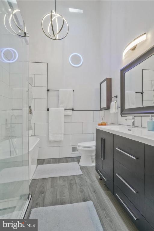 Building Photo - 9801 Burke Pond Ln