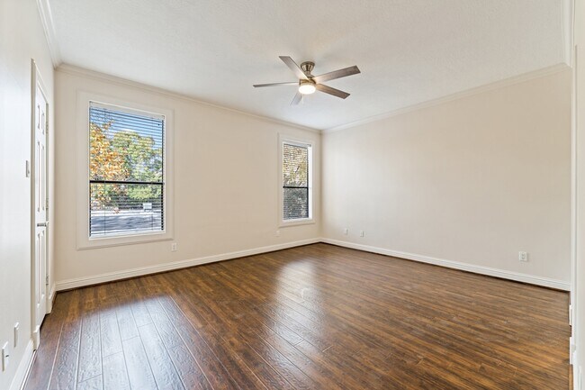 Building Photo - 5422 Gibson St