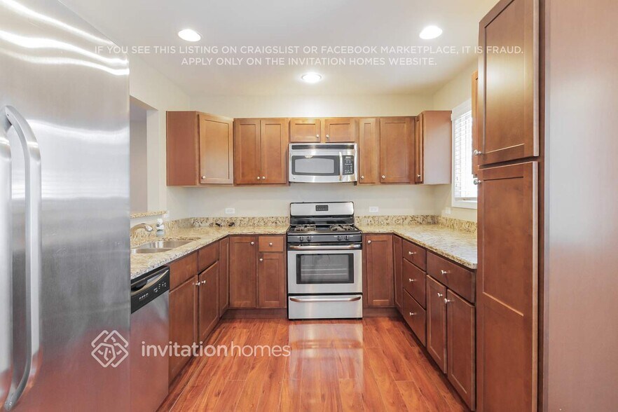 Building Photo - 5192 Greentree Rd