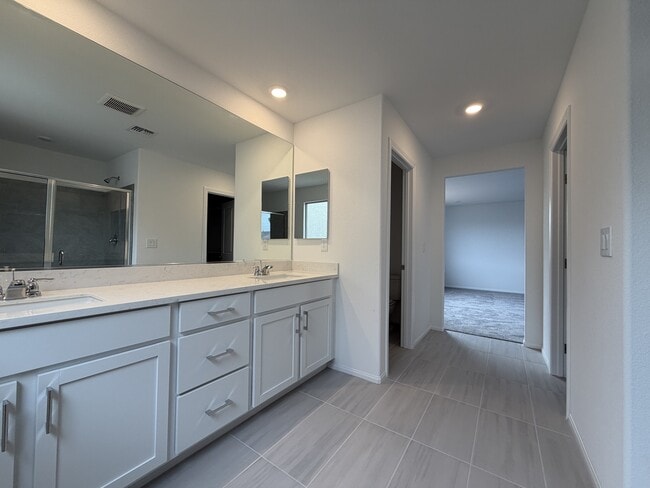 Building Photo - 7430 Pioneer Way