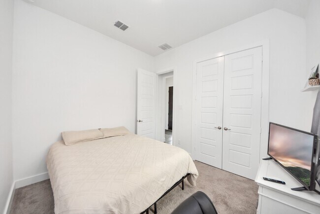 Building Photo - 4111 Crossfind Ct