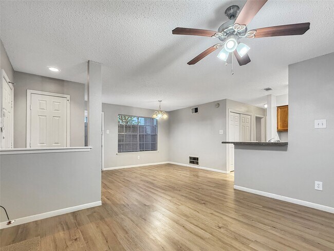 Building Photo - 25144 Budde Rd