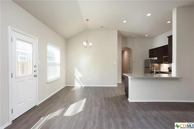 Building Photo - 3430 Scott Cir