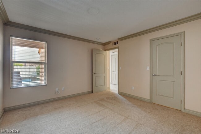 Building Photo - 1150 N Buffalo Dr