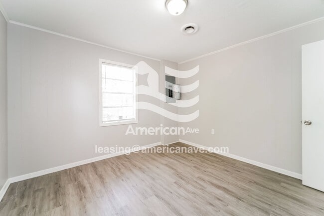 Building Photo - 2751 Glenn St