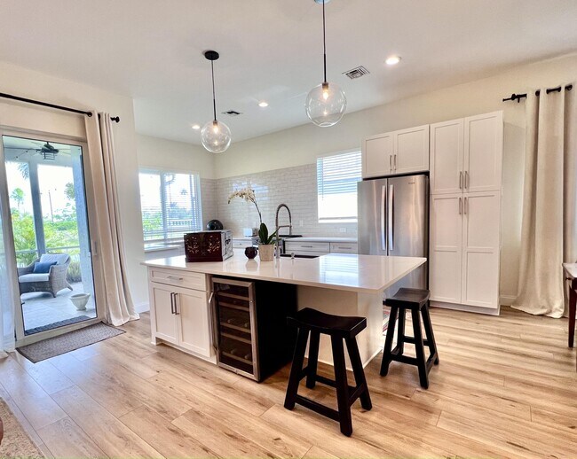 Building Photo - 2622 Country Golf Dr