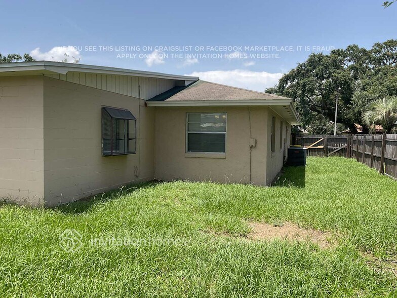 Building Photo - 4322 Playa Ct