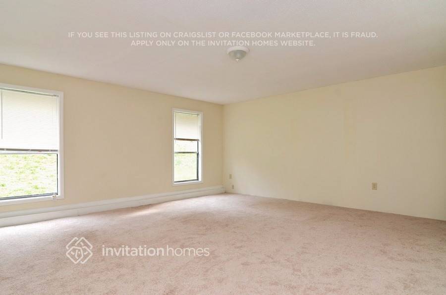 Building Photo - 1532 Kings Ridge Dr NW