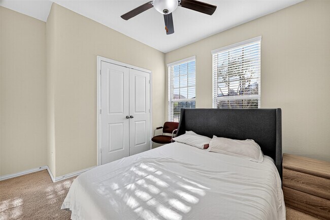 Building Photo - 10519 Forfar Ln