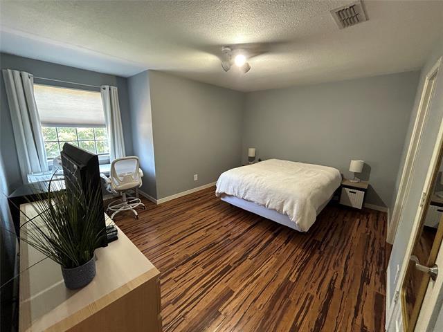 Building Photo - 9138 Valley Chapel Ln