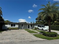 Building Photo - 4630 SW 99th Ave