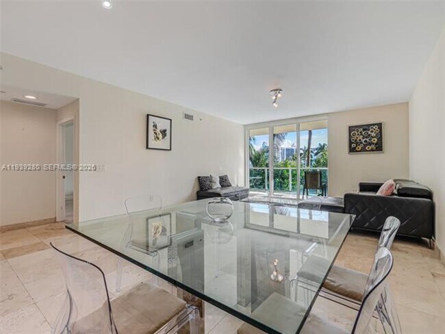 Building Photo - 3330 NE 190th St