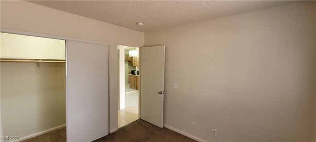 Building Photo - 4955 Jeffreys St