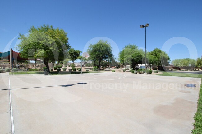 Building Photo - 2455 E Alida Dr