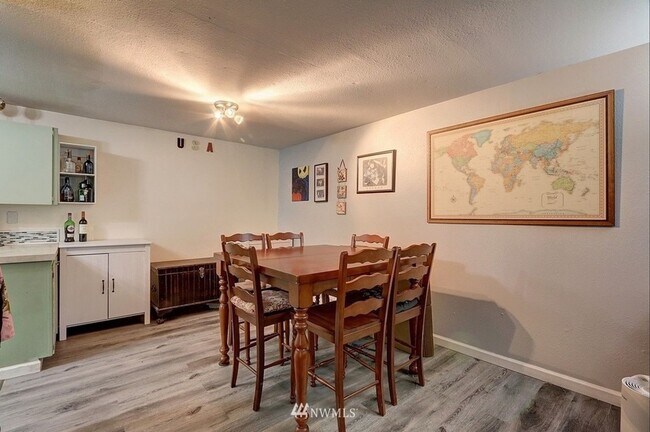 Building Photo - 240 S 152nd St