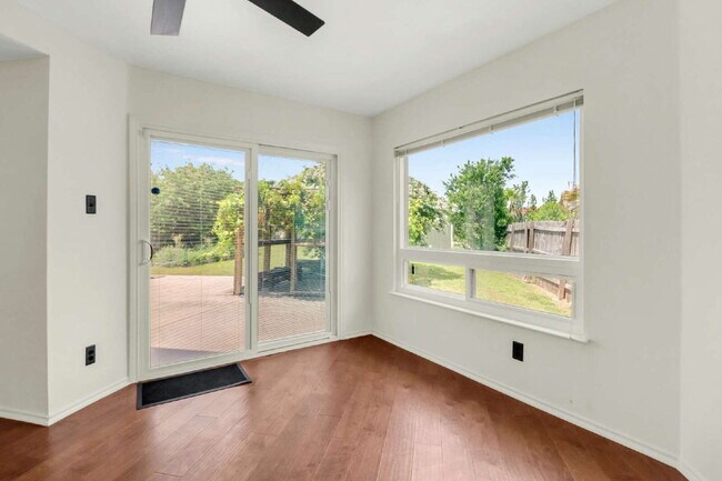 Building Photo - "Discover Your Dream Home: Spacious 3-Bedroom Oasis with Granite Elegance in San Antonio!"