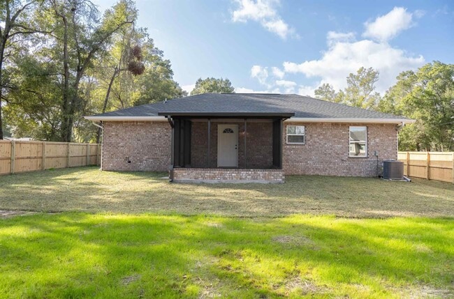 Building Photo - 8570 Stockdale Ave