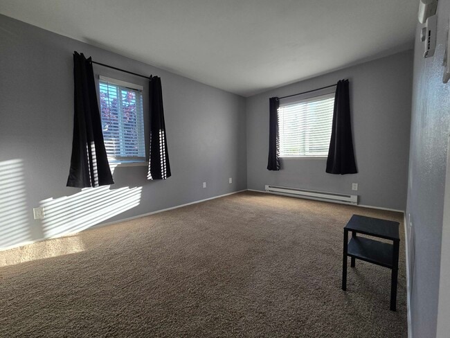 Building Photo - 1605 N Visscher St
