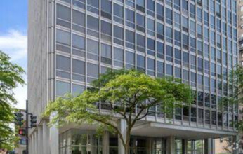 Building Photo - 2400 N Lakeview Ave