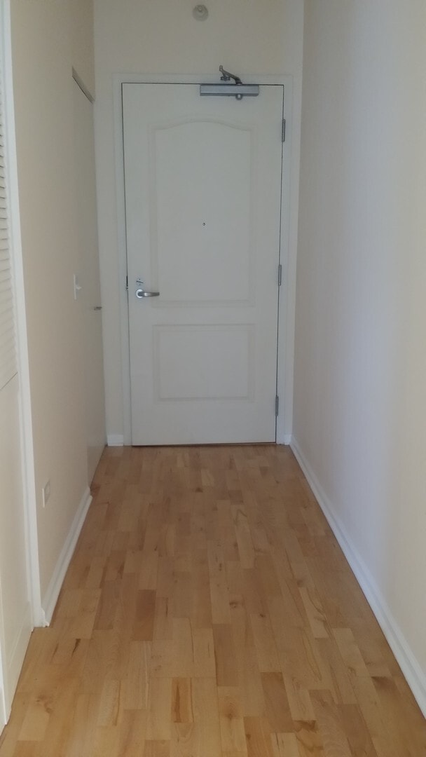 Building Photo - 600 N Dearborn St