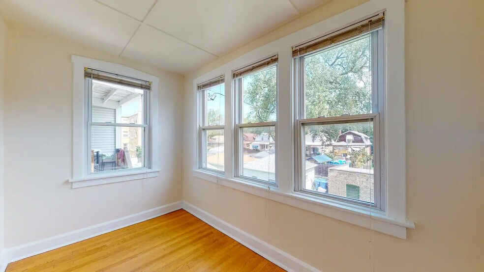 Building Photo - 4839 N Kenneth Ave