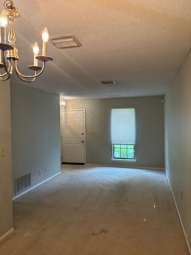 Building Photo - 5764 Worchester Ct