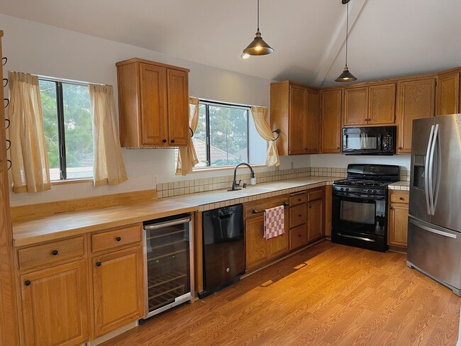 Building Photo - Surfside IV | Port Hueneme | 2 Bedroom + 2...