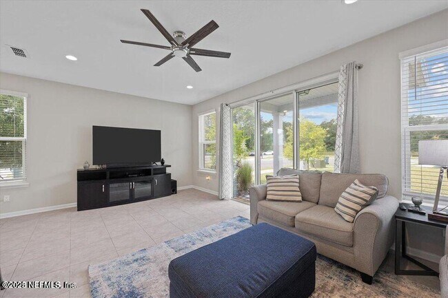 Building Photo - 12930 Ludo Rd