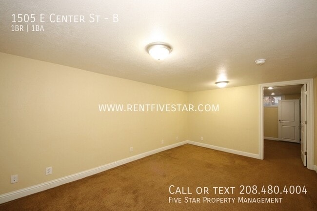 Building Photo - 1505 E Center St