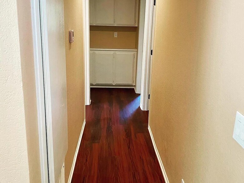 Building Photo - 39220 San Francisquito Canyon Rd