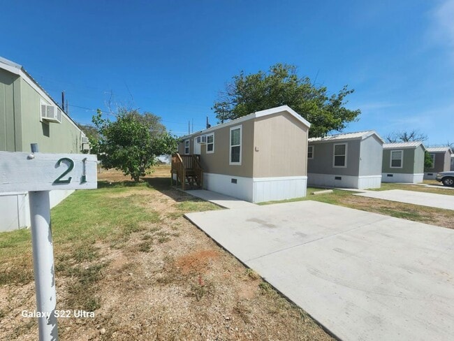 Primary Photo - 1126 Gary Terrace