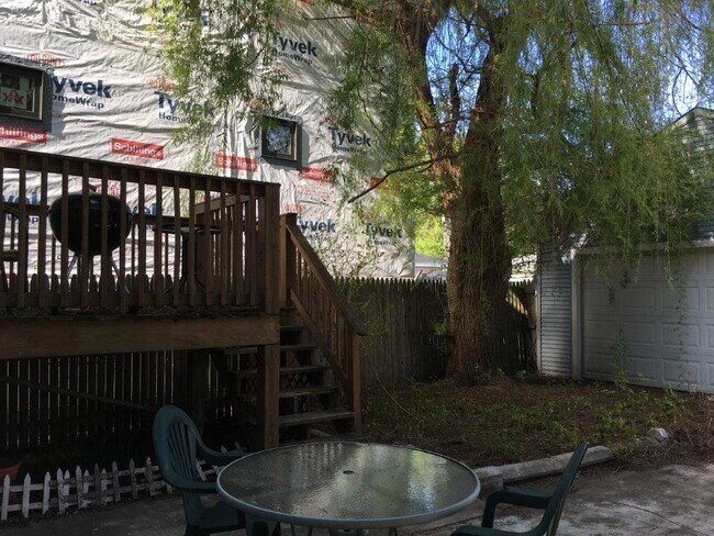 Building Photo - 3421 N Bell Ave