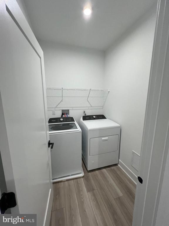 Building Photo - 8106 Donatello Dr