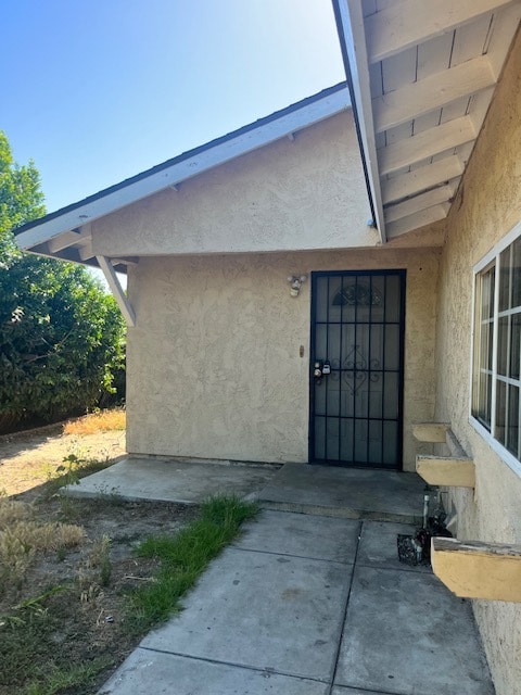 Entrance and porch - 4435 Edra Ave
